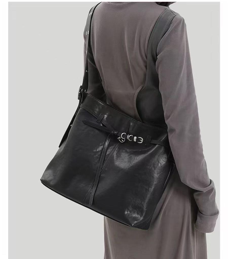 Genuine Leather Black Large Capacity Tote Bag, Women's Versatile Commute Shoulder & Crossbody Bag, 2026 New Arrival Oversized Bag