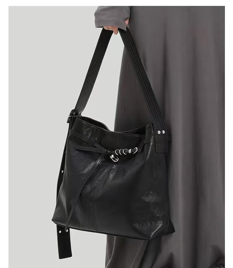 Genuine Leather Black Large Capacity Tote Bag, Women's Versatile Commute Shoulder & Crossbody Bag, 2026 New Arrival Oversized Bag